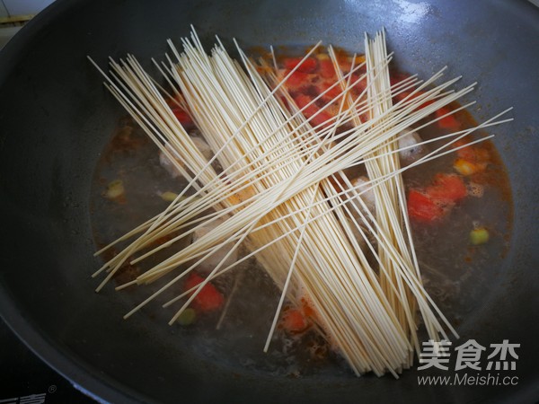 Tomato Noodles with Meatballs recipe