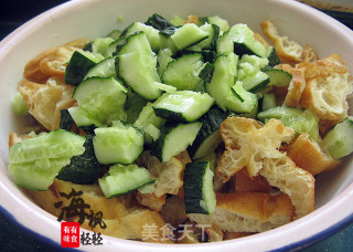 Shandong on The Tip of The Tongue-fried Dough Sticks Mixed with Cucumber recipe