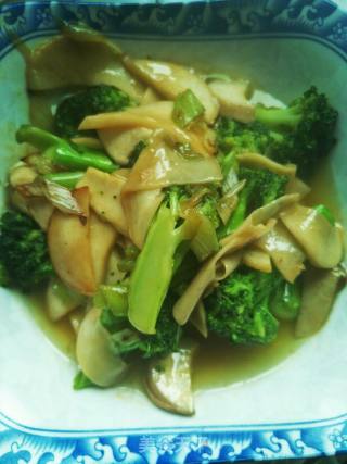 Broccoli in Oyster Sauce recipe