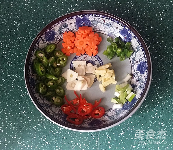 Broccoli Tossed Milk Puff Cheese recipe