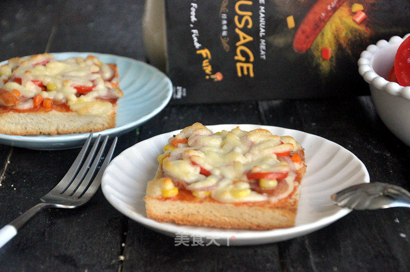 Sausage Toast Pizza recipe