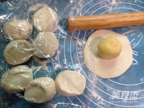 Mung Bean Paste Bun recipe