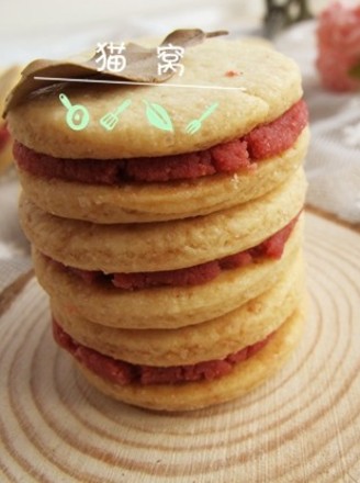 Strawberry Cream Sandwich Biscuits recipe