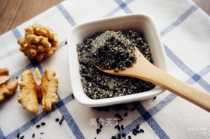 Black Sesame and Walnut Powder recipe