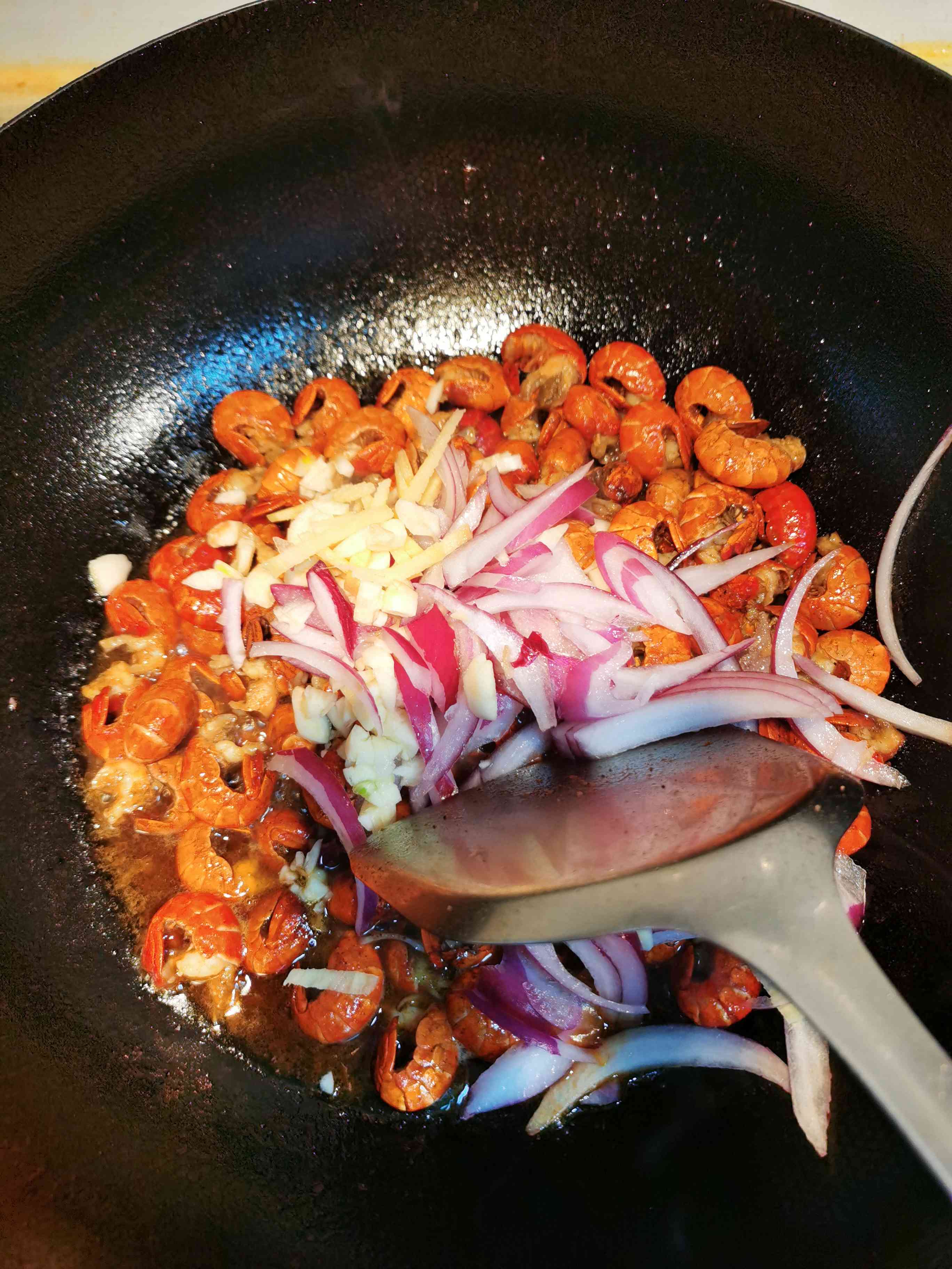 Stir-fried Spicy Crayfish and Shrimp Tails recipe