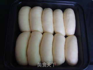 Super Soft-milk Fragrant Small Row Buns recipe