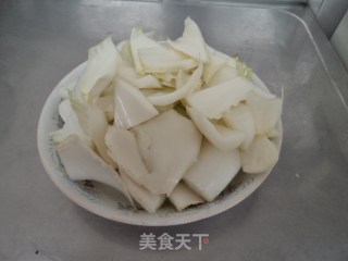 Stir-fried Chinese Cabbage Stem with Black Fungus recipe