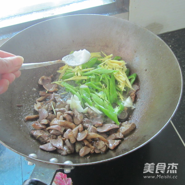 Fried Duck with Tea Oil recipe