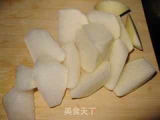 Stewed Bones with Radish recipe