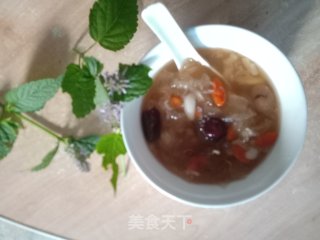 Nourishing and Health Tremella Soup recipe