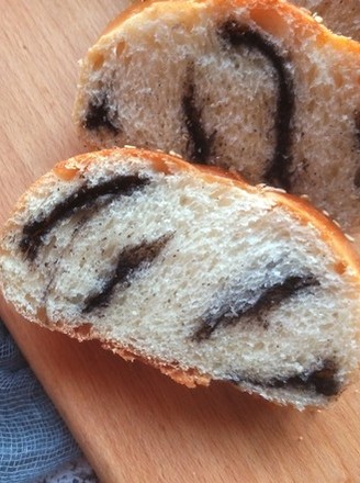 Black Tahini Bread