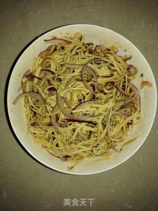 Scallions Mixed with Dried Tofu Shreds recipe