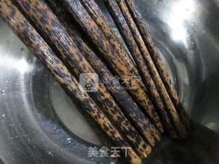 Glutinous Rice Dumplings with Peanuts and Raisins recipe