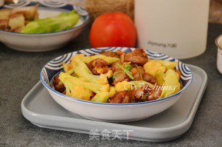 Stir-fried Ribs with Tomato Sauce and Cauliflower recipe