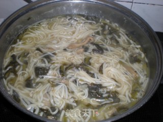 Beef Tripe Noodles with Pickled Vegetables recipe