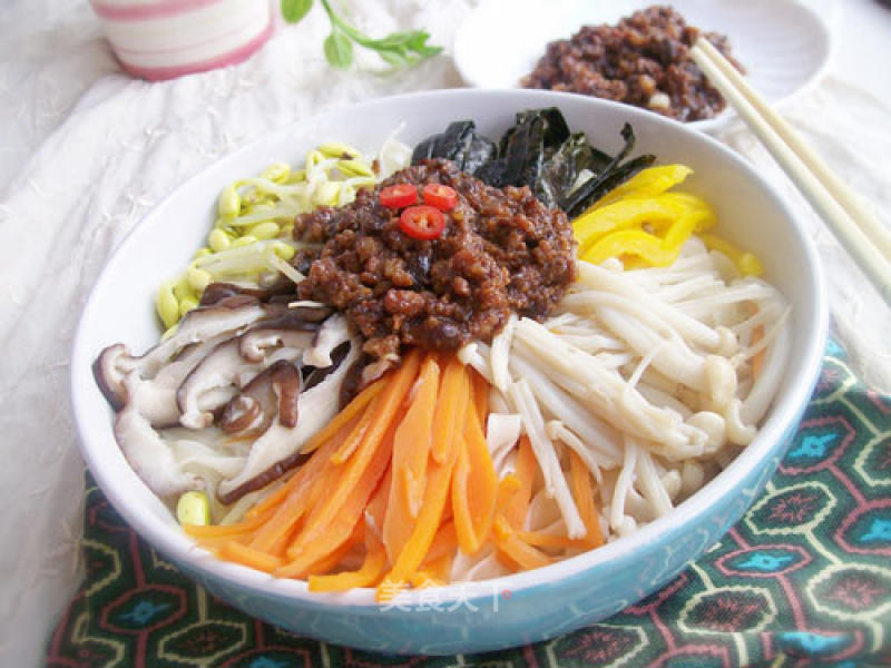 Noodles with Minced Meat recipe