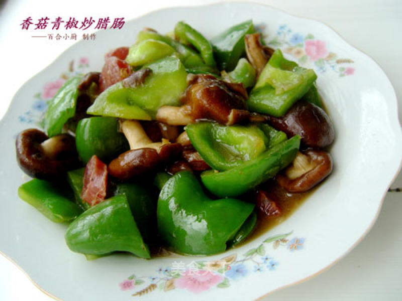 Stir-fried Sausage with Mushrooms and Green Peppers recipe