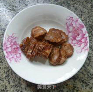 Stir-fried Lotus Root with Spicy Sausage and Lettuce recipe