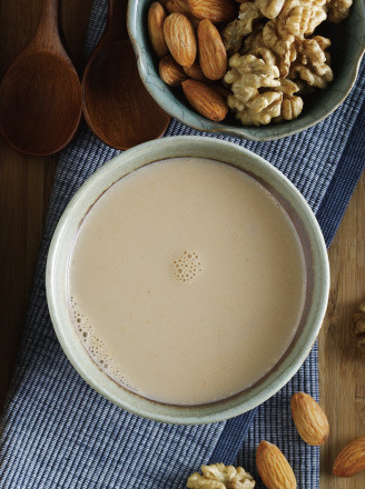 Walnut Almond Milk recipe