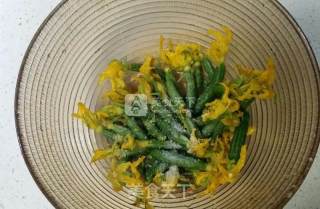 Stir-fried Milk Melon with Garlic recipe