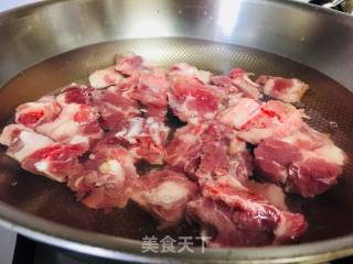 Ribs Stewed with White Radish recipe