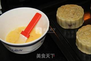 Cantonese-style Moon Cakes recipe