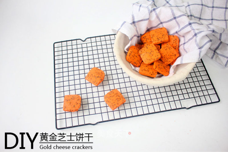 #aca烤明星大赛# Super Delicious Golden Cheese Biscuits, Hurry Up and Make Them recipe