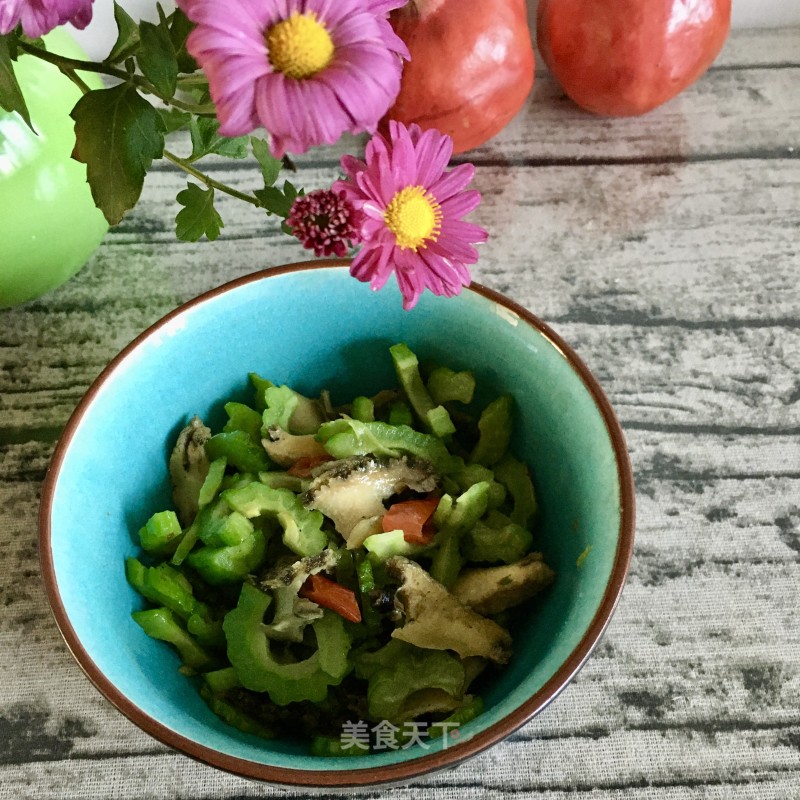 Stir-fried Abalone with Bitter Gourd recipe