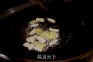 Stir-fried Diced Eggplant with Bacon with Millet Pepper recipe