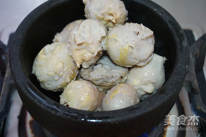 Stone Pot Fried Taro with Sauce recipe