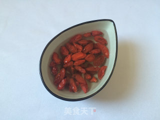 Sea Cucumber and Yam Wolfberry Soup recipe
