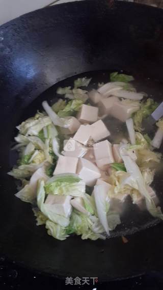 Stewed Tofu with Cabbage in Broth recipe