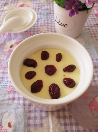 Cranberry Milk Stewed Egg recipe