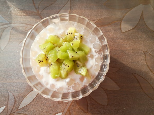 Kiwi Yogurt Sago Soup recipe