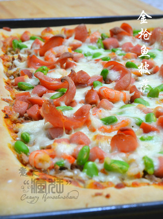 Oversized Delicacy-tuna Pizza