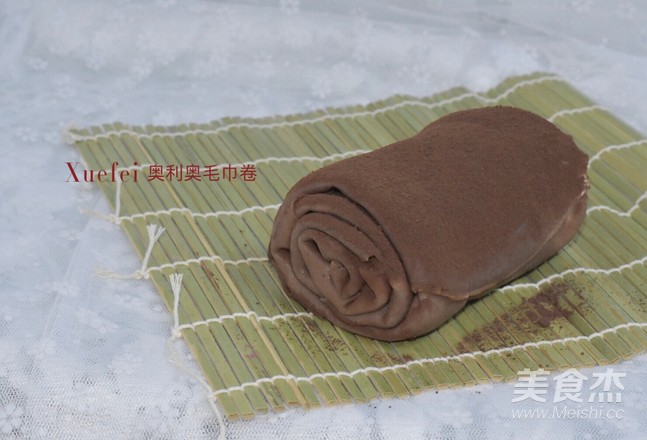 Coco Oreo Towel Roll recipe