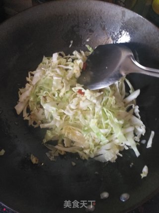 Stir-fried Noodles with Cabbage recipe