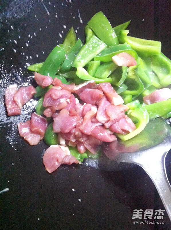 Stir-fried Pork with Green Pepper recipe