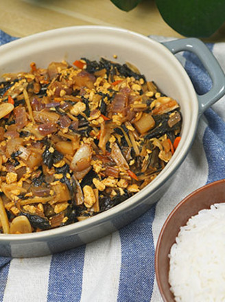 Quickly Prepare The Food-dried Vegetables and Eggplant Pot recipe