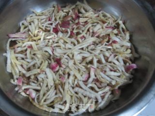 Steamed Radish and Pickles recipe