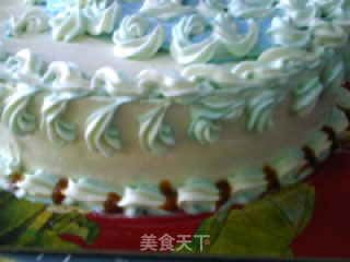 Wave Decorated Cake recipe