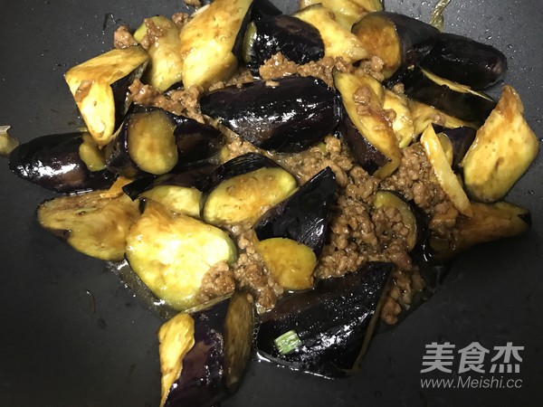 Eggplant with Minced Meat-a Good Place for Leftover Meat recipe