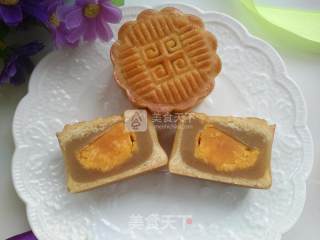 Cantonese Moon Cakes with Various Fillings recipe