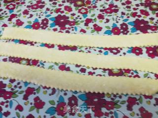 Scallion Sausage Bread recipe