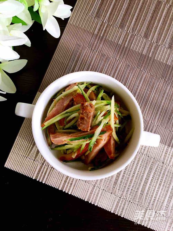 Pork Head Meat Mixed with Cucumber recipe