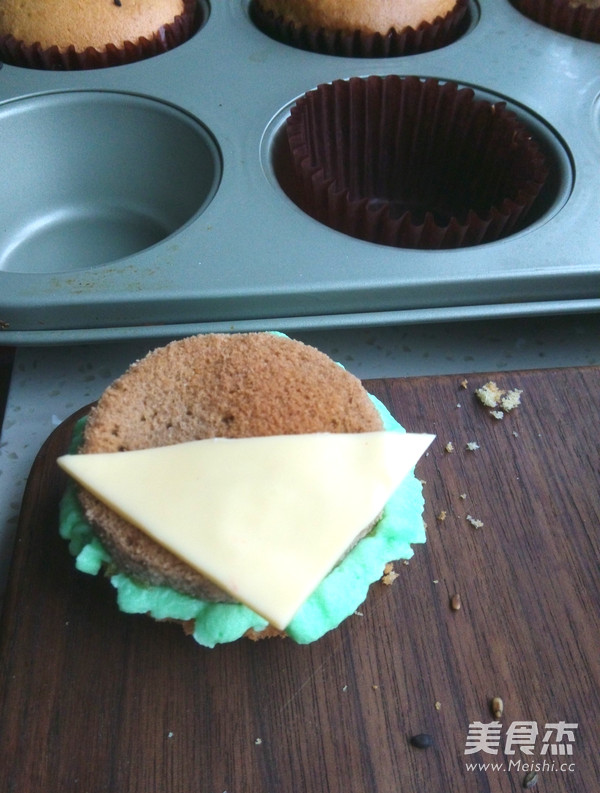 Simulation Hamburger Butter Cup Cake recipe