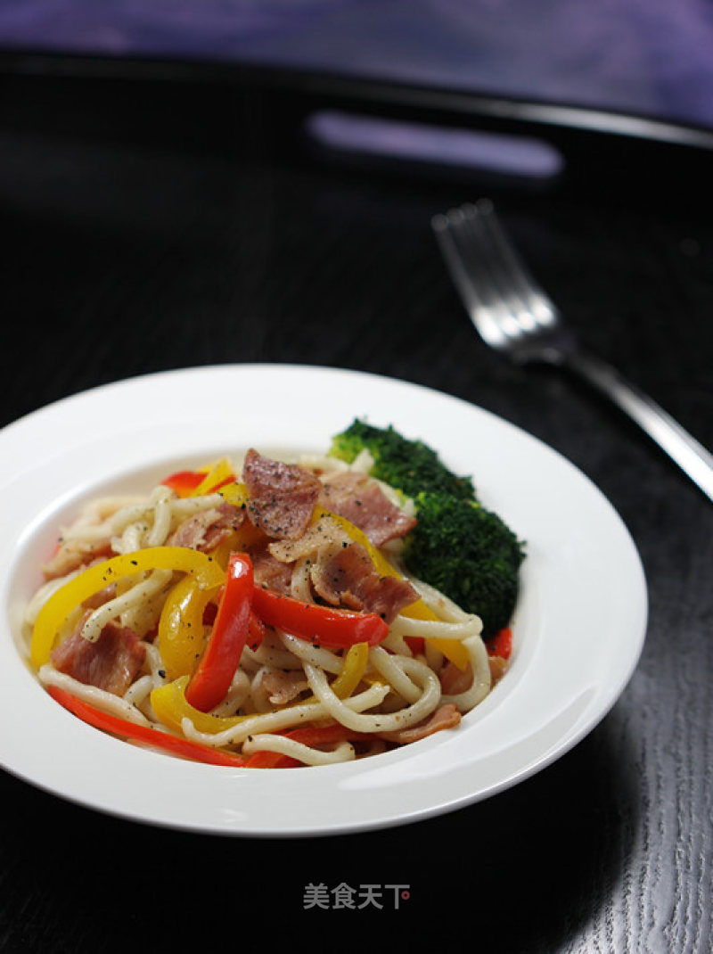 Bacon and Bell Pepper Udon Noodles recipe