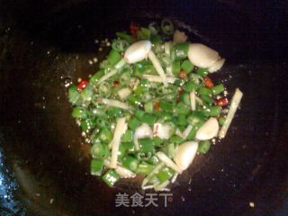 Stir-fried Rabbit Meat with Hot Pepper recipe