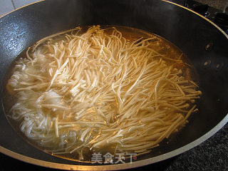 Delicious Enoki Mushroom Fish Soup recipe