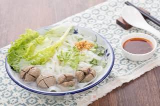 Xin Chao Beef Ball Kway Teow Soup recipe